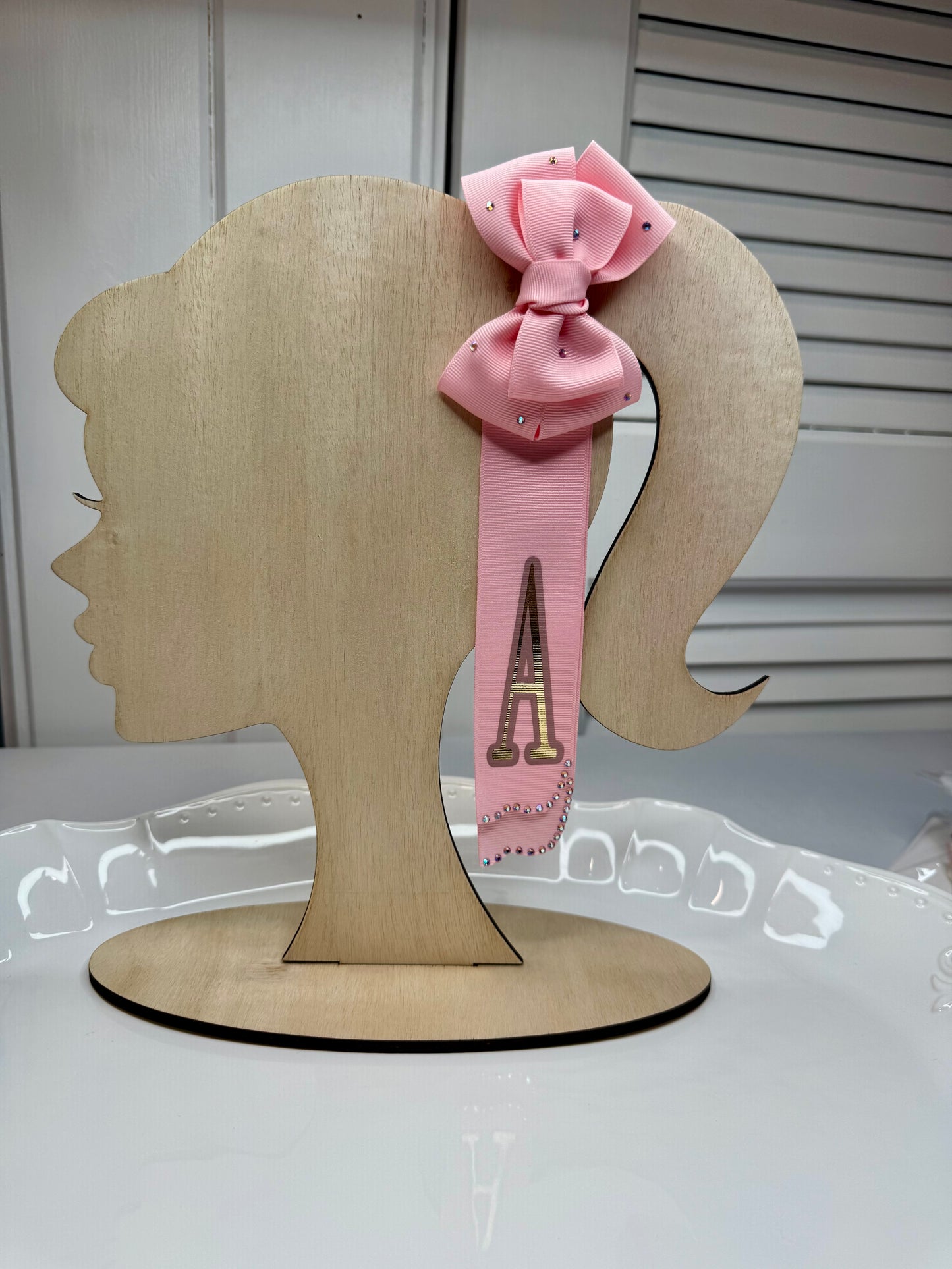 Customized vertical tail hair bow. by The Bowing Bow, photo 2