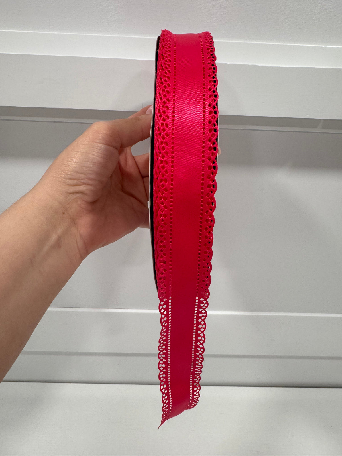 Scallop Edge 1.5 IN Satin Ribbon
