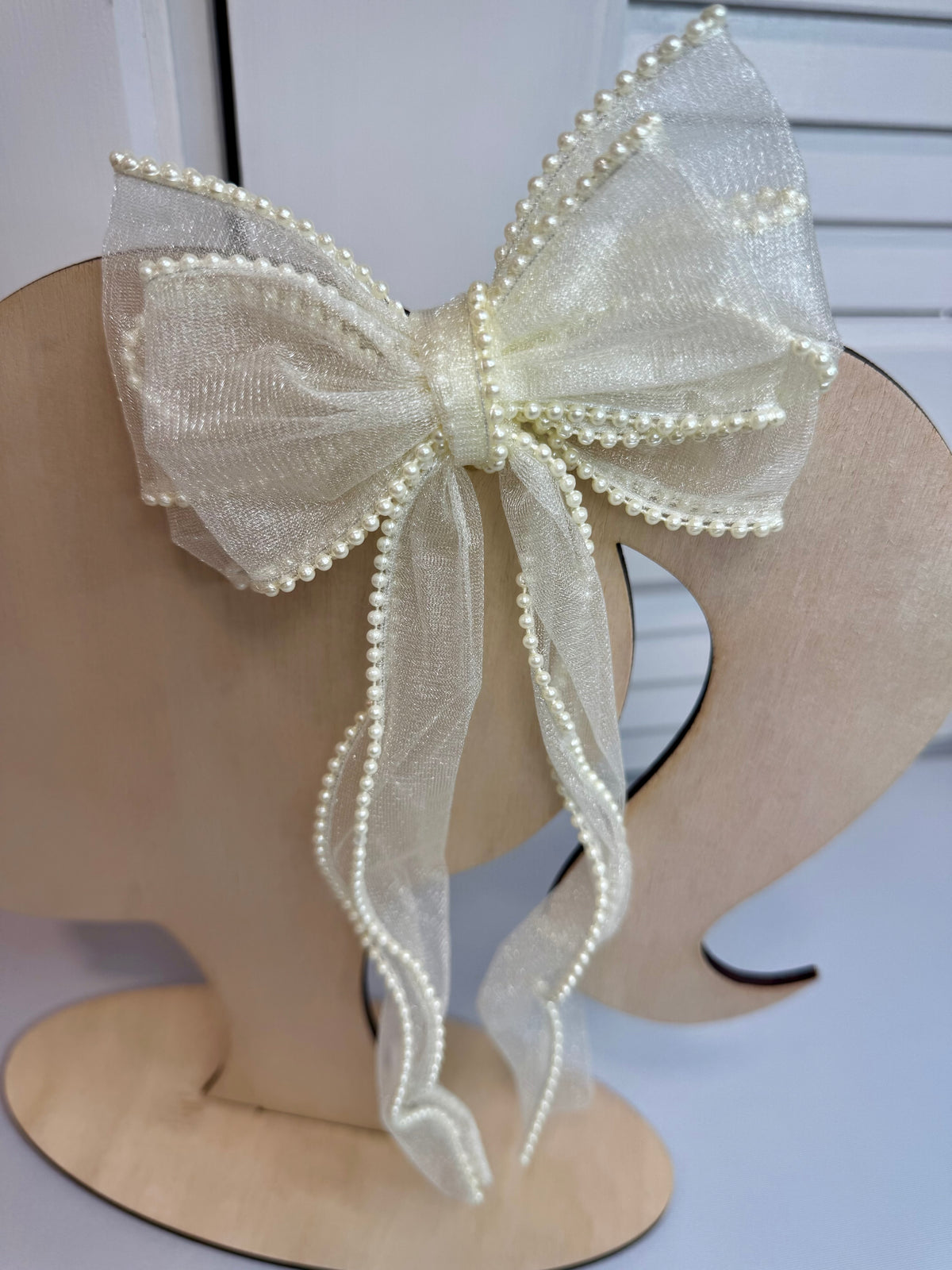 Pearls on pearls by The Bowing Bow, photo 2