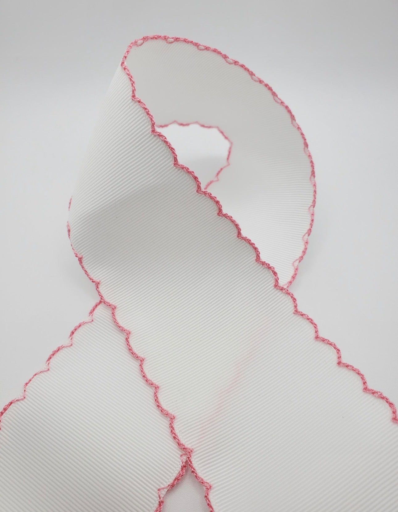 Moonstitch  white / pink edge