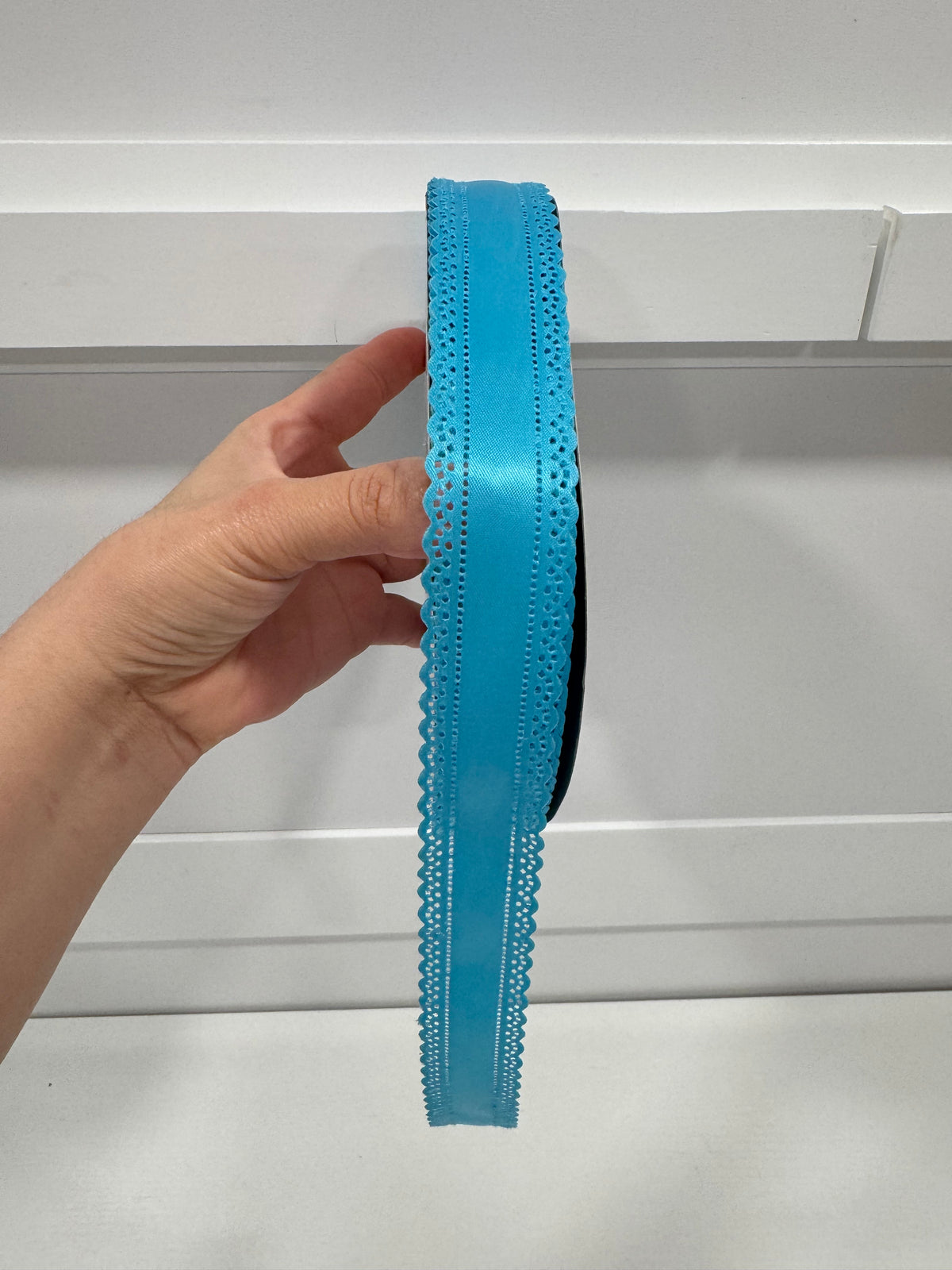 Scallop Edge 1.5 IN Satin Ribbon