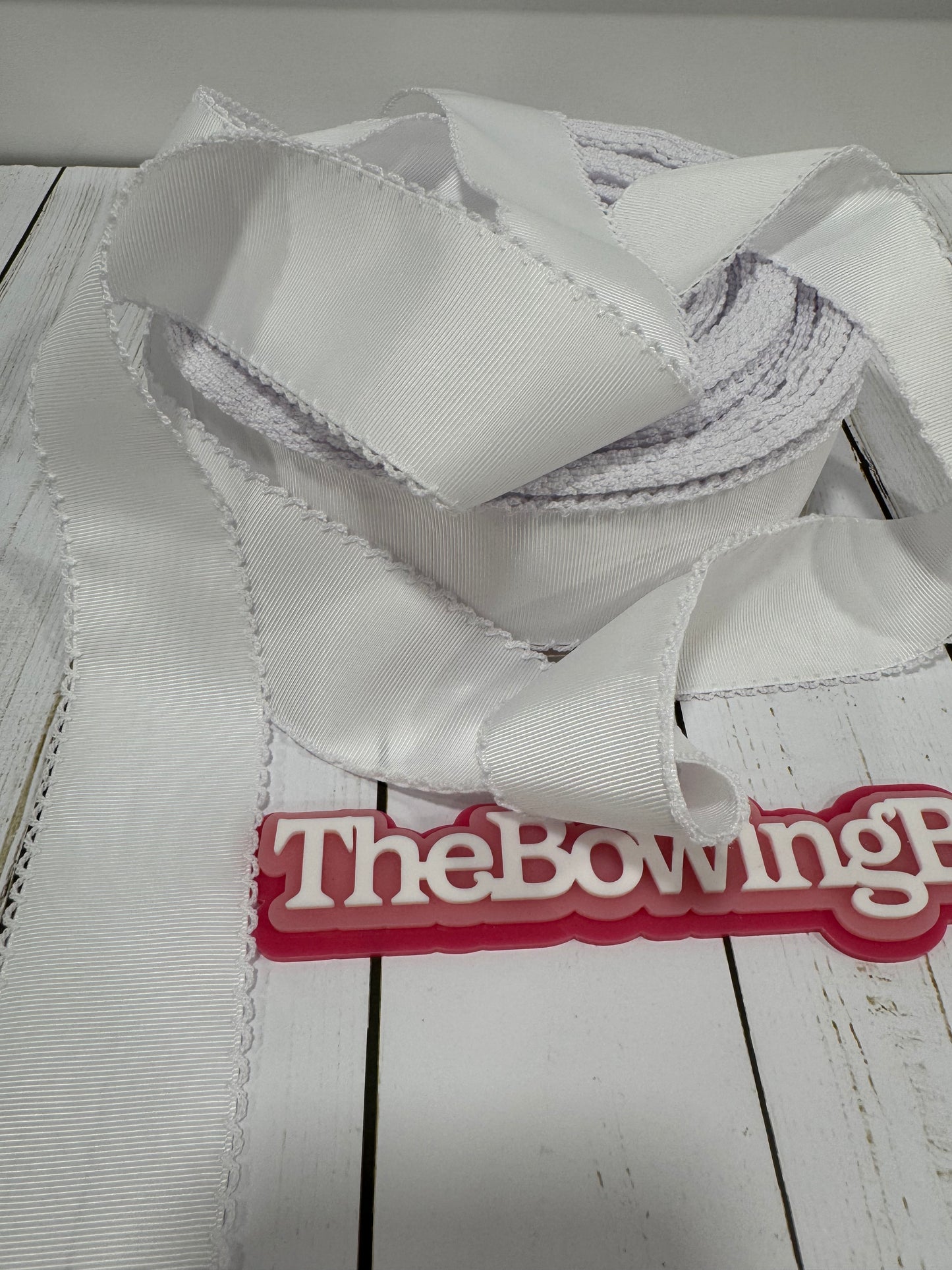 White moonstitch with white edge