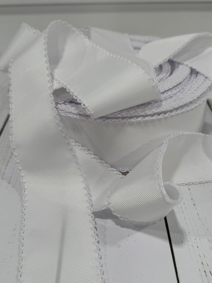 White moonstitch with white edge
