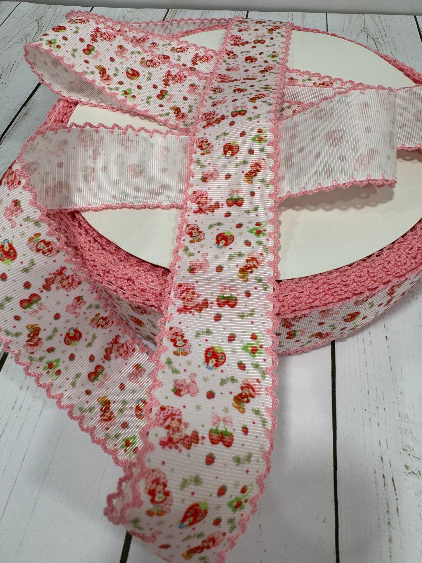 Moonstitch strawberry Shortcake ribbon