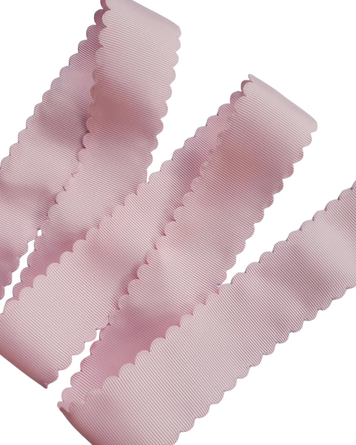 Scalloped pink wavy Edge