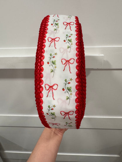 Moonstitch Printed Holiday Season 2.25 in. #250 Red Edge