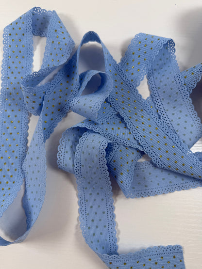 Scalloped edge french Blue (332)