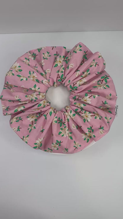 Mencha Scrunchie