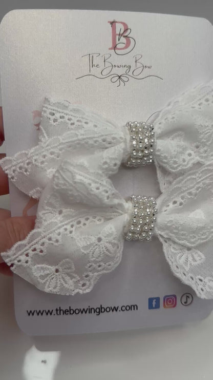 Romantic Lace with pearls
