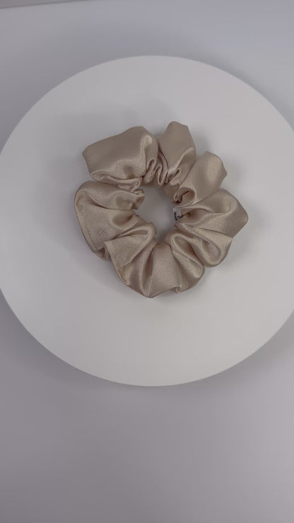 Caramel Latte Scrunchie