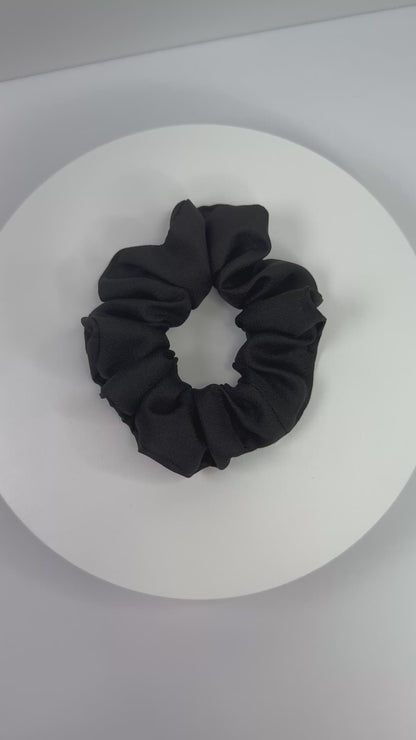 Nicky Scrunchie