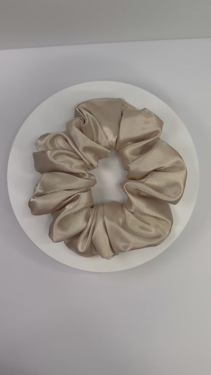 Caramel Latte Scrunchie